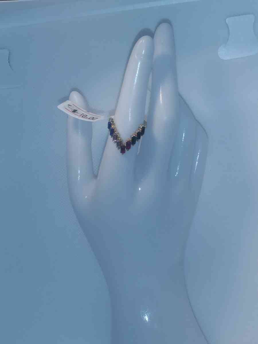 Multi Colored V Shape Chic Rhinestone Ring