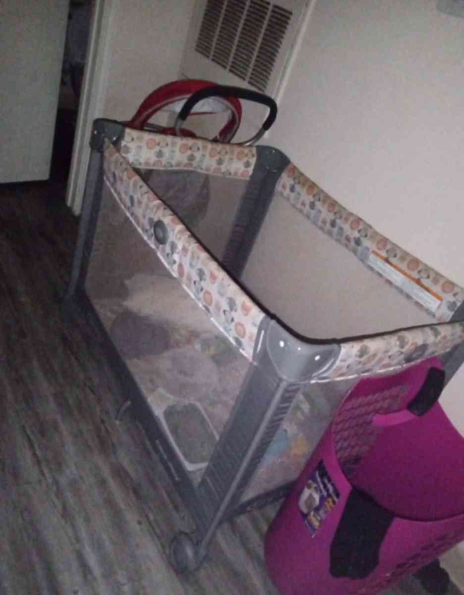 crib play pin and swing 150 OBO