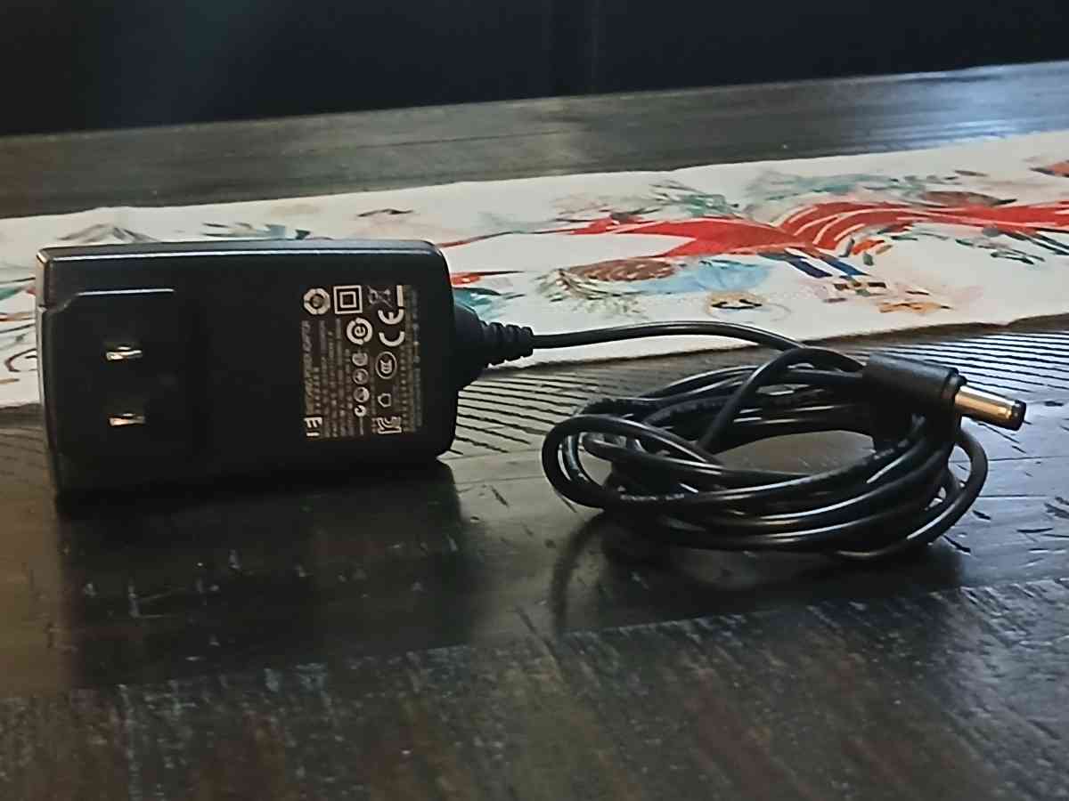 Spectra UE Switching Power Adaptor Model UE24WCP120200SPA 12