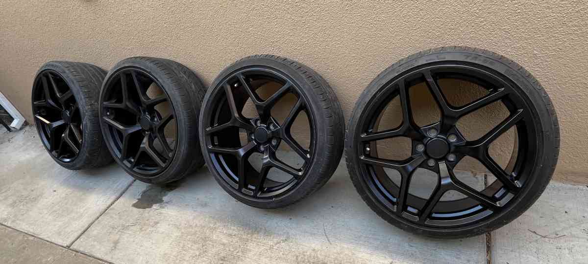 Ford Mustang Wheels with Tires
