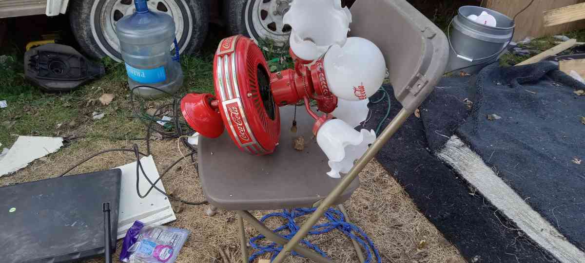 coca cola fan like new