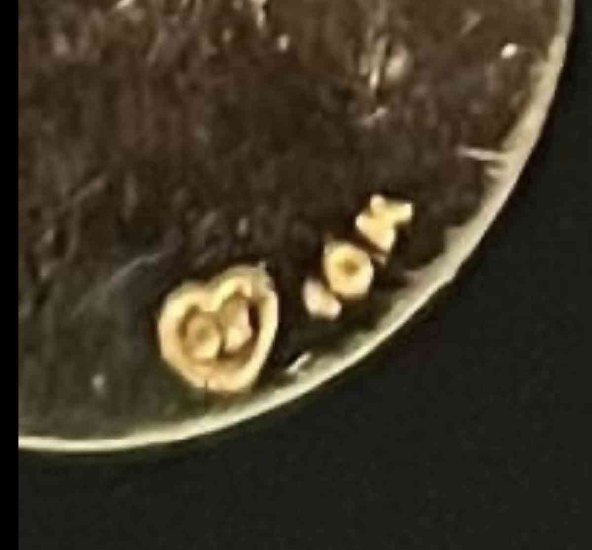 10K Gold Believe Pendant Necklace With Quartz