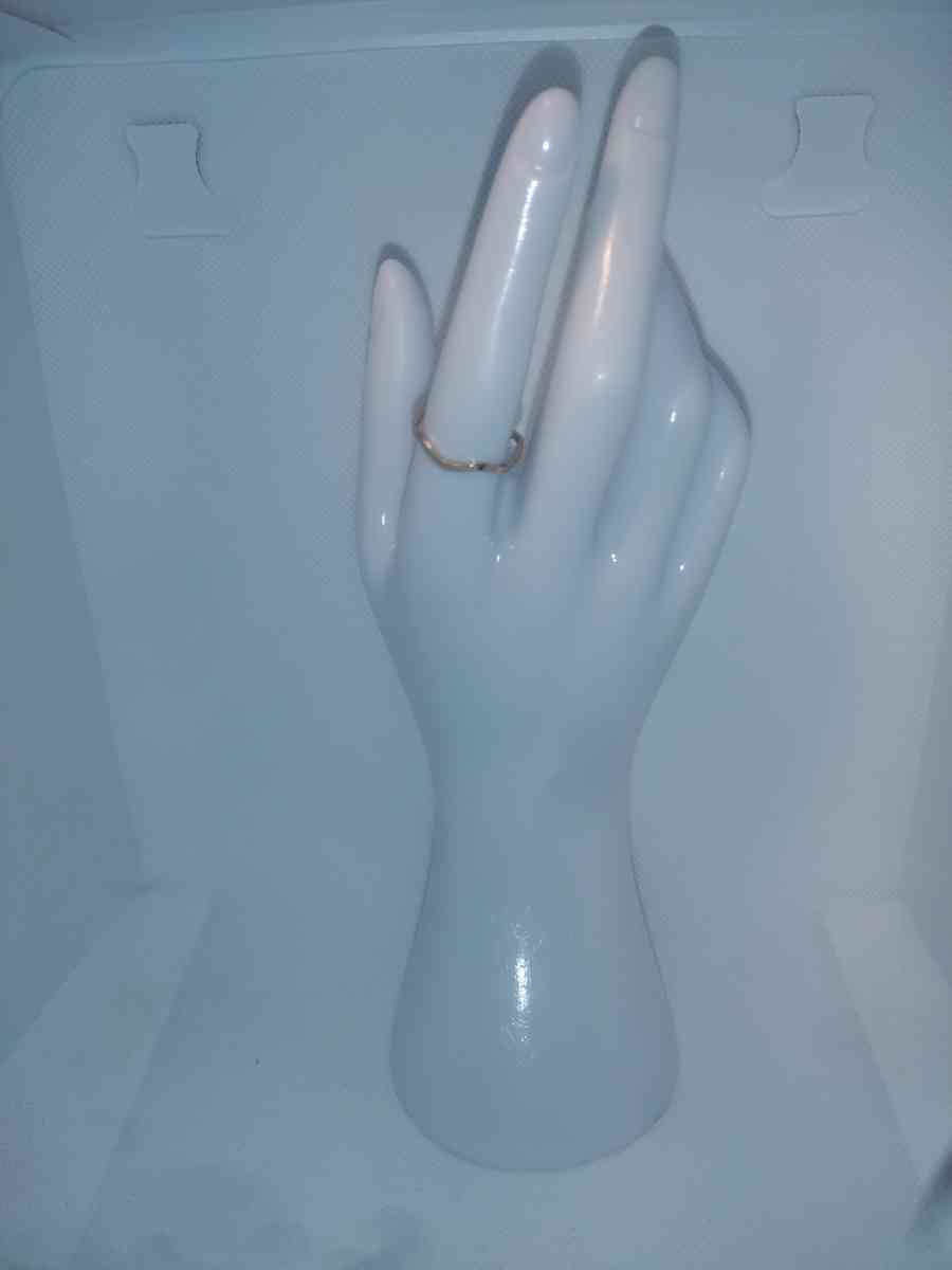 Simple Wave Chic Rhinestone Ring