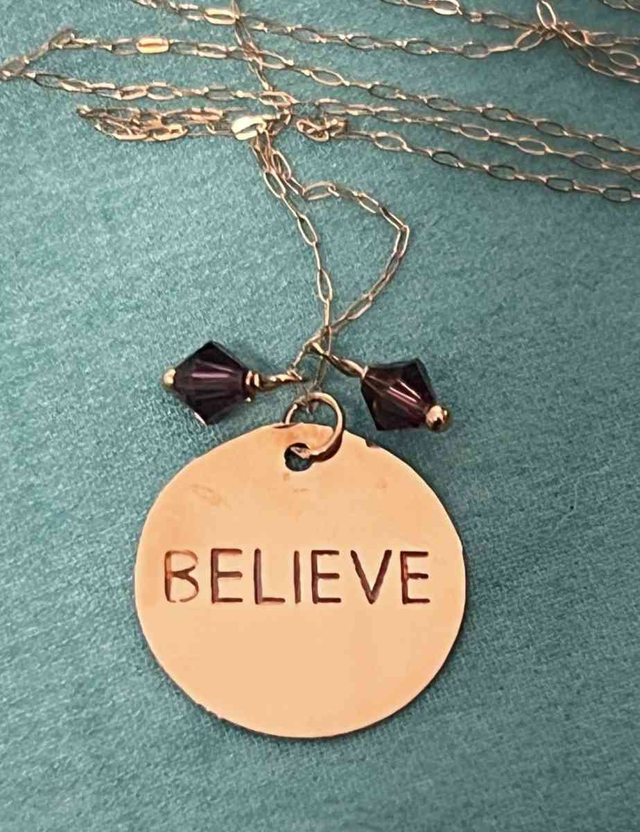 10K Gold Believe Pendant Necklace With Quartz