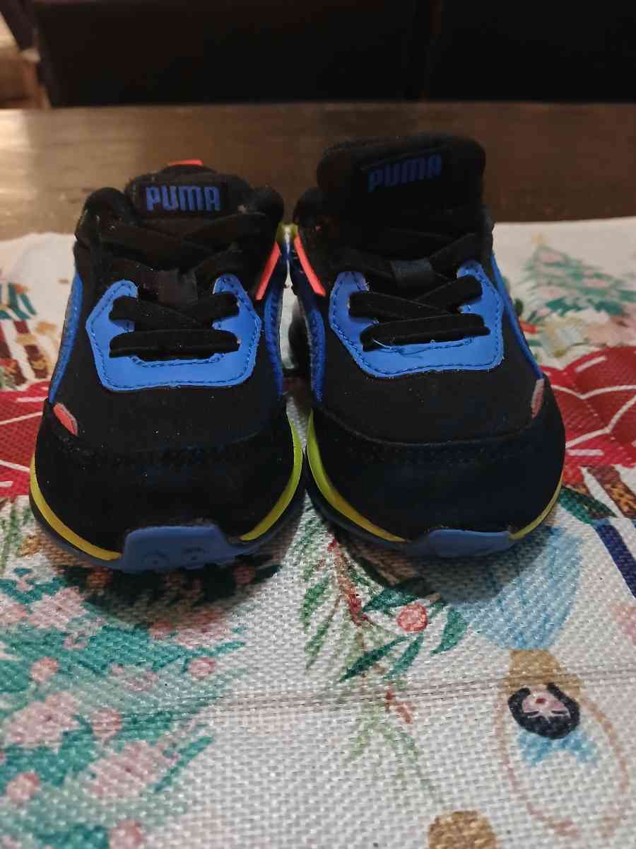 Baby shoes Puma size 4C