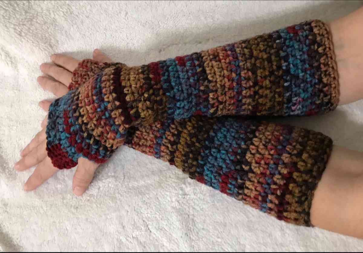 New Beautiful Long Arm Warmers