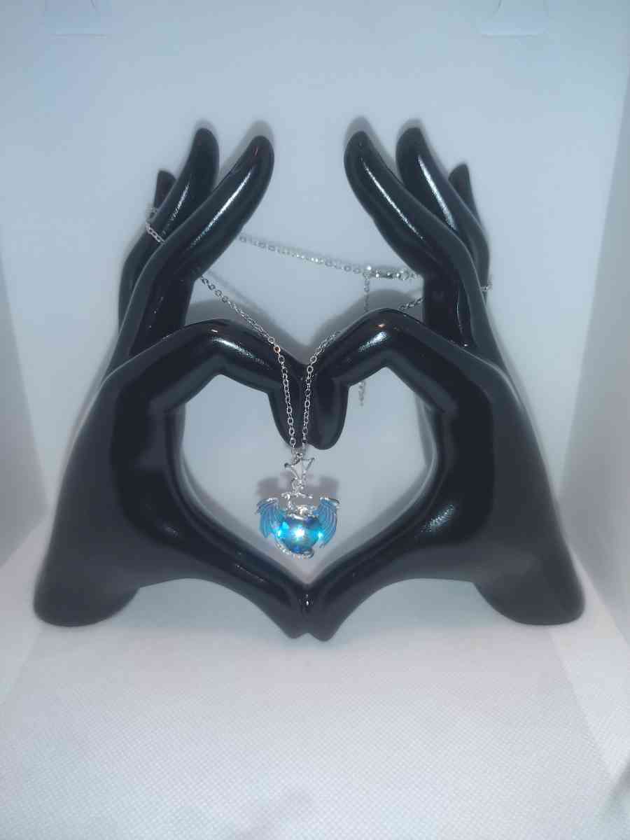 Dragon Heart Rhinestone Necklace Blue