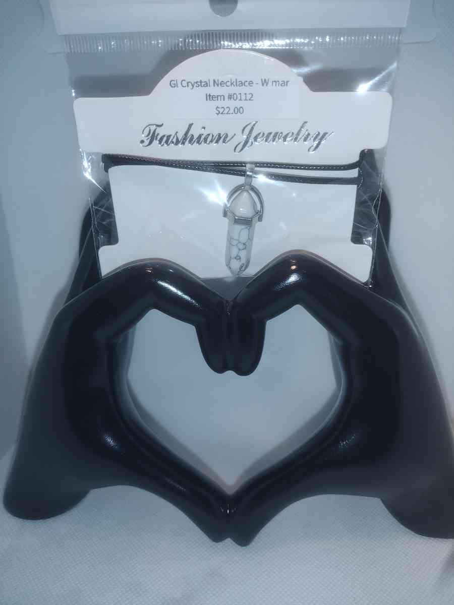 White Marbled Glass Pendant Necklace