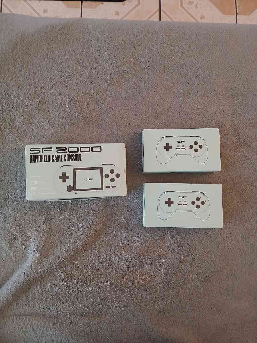 Data Frog SF2000 Handheld Game Console