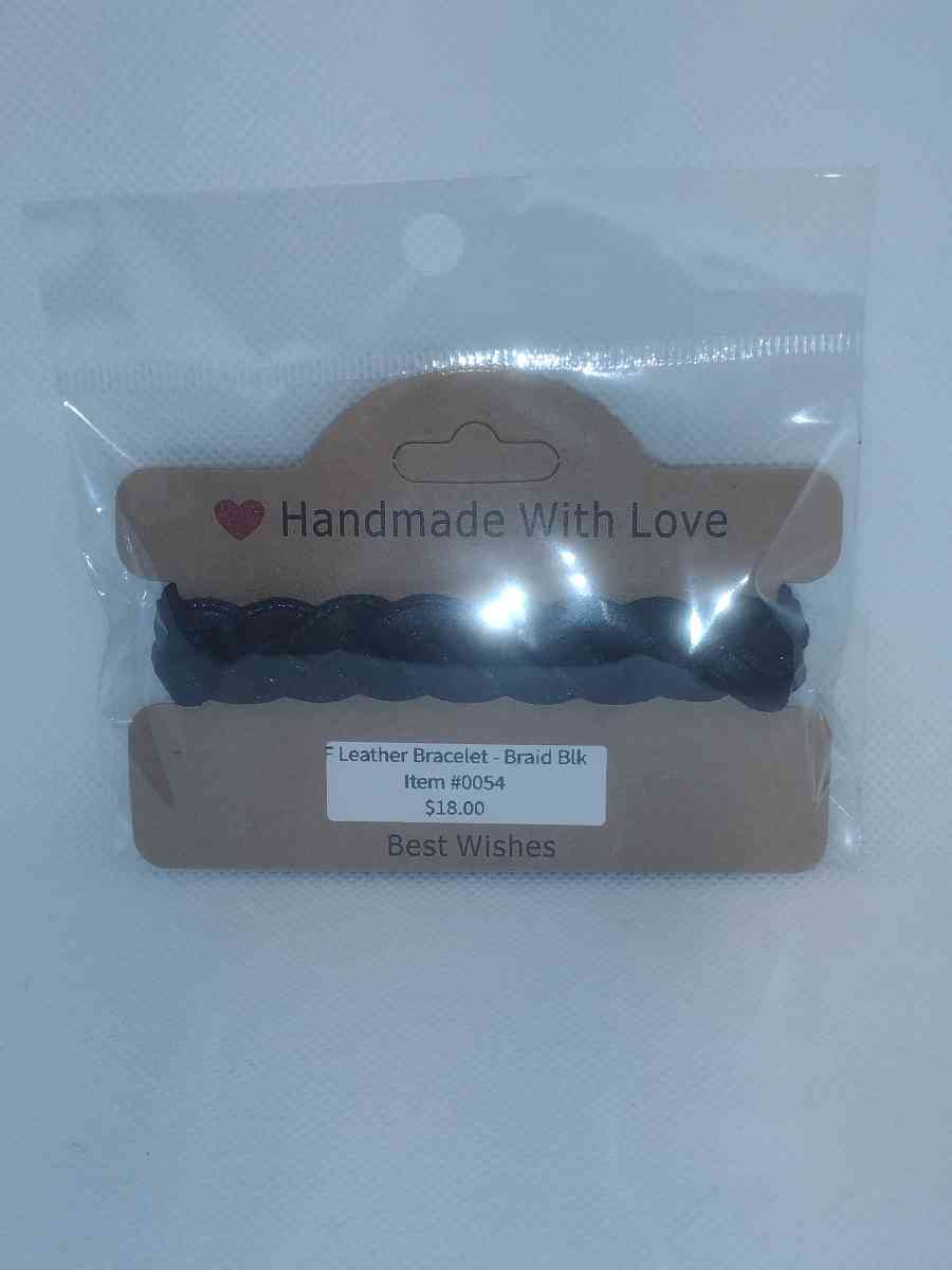 Faux Leather Bracelet braided black