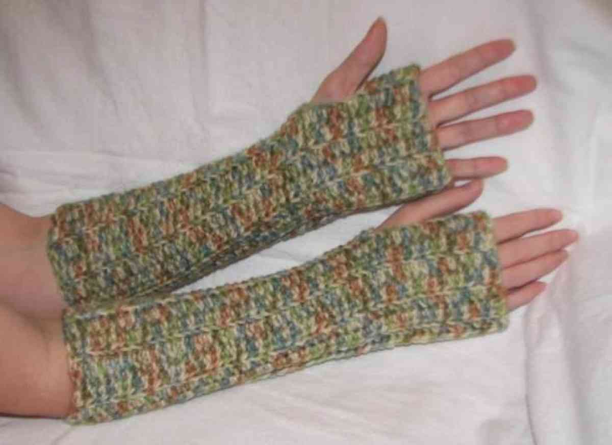 New Gift Set Eternal Infinity Cowl and Long Arm Warmers
