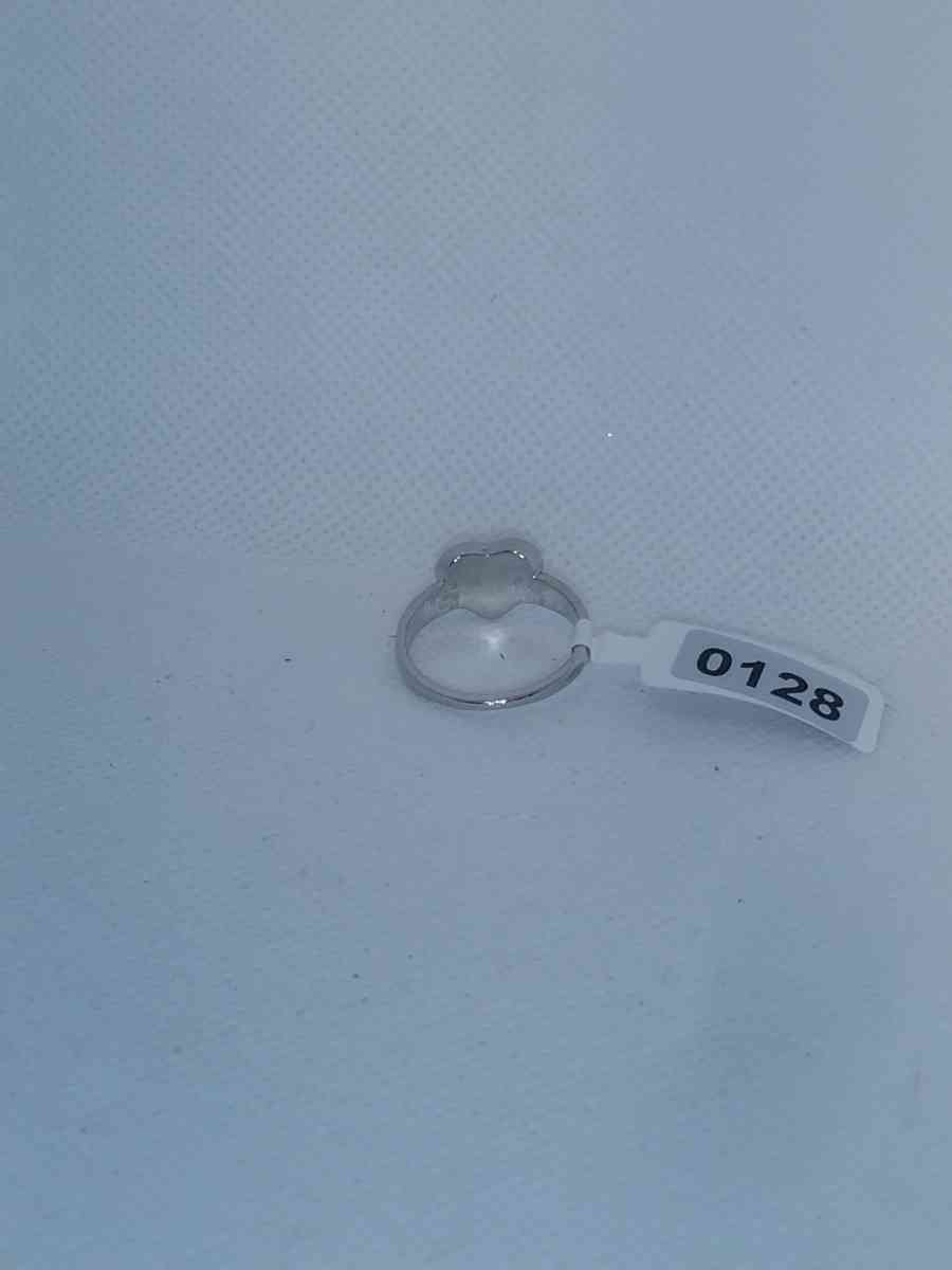 Black Heart Retro Geometric Ring