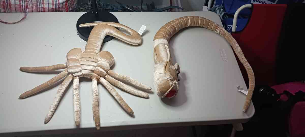facehugger And chestburster plush
