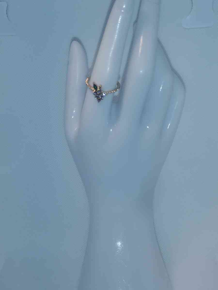 White Grape Chic Rhinestone Ring