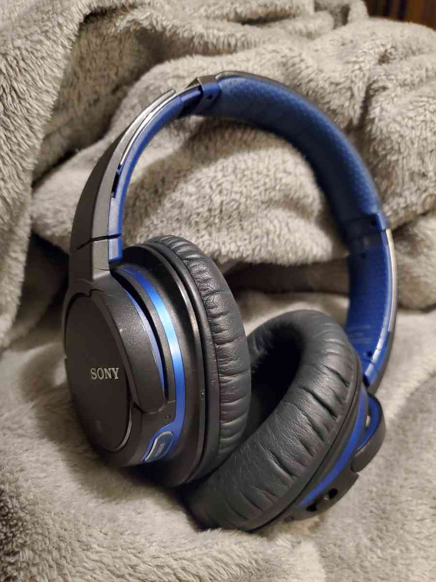 Sony MDRXB950BT Wireless Bluetooth Headphones