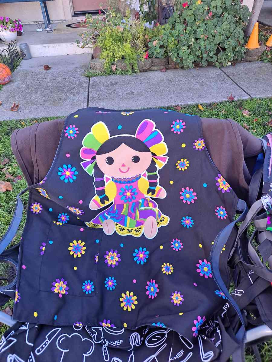 Mandiles echo a mano handmade aprons