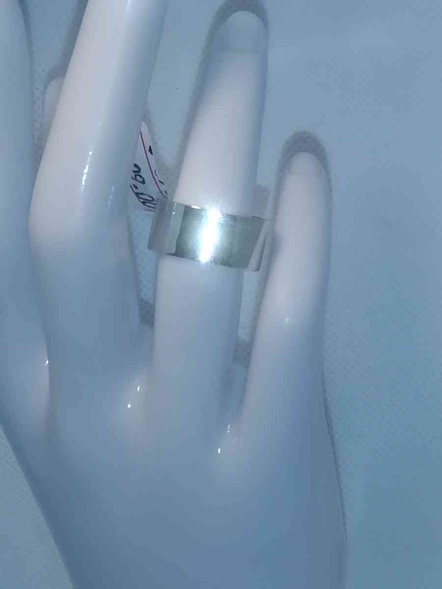 Wide Band Retro Geometric Ring