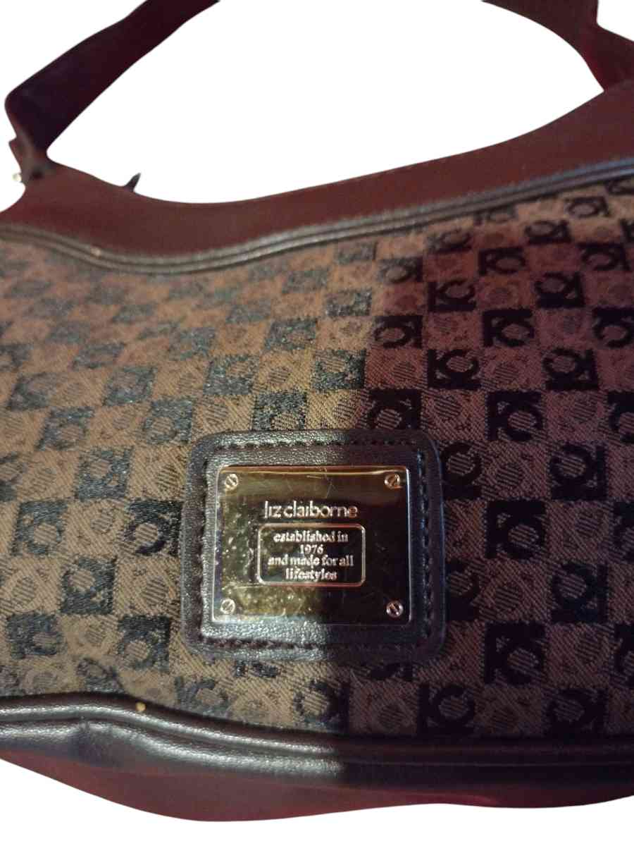small brown Liz clayborn purse