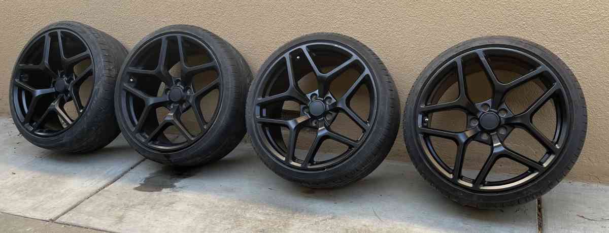 Ford Mustang Wheels with Tires