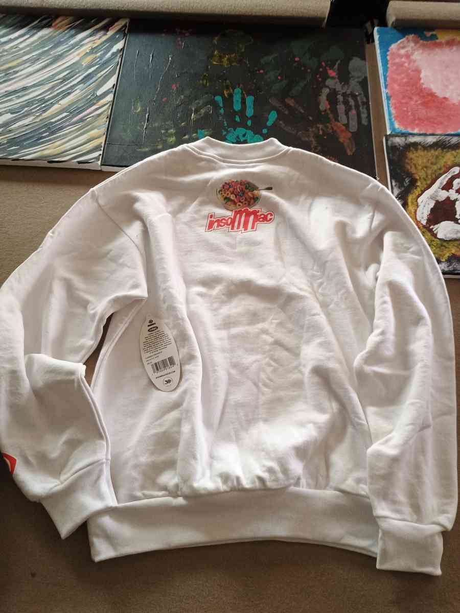 designer insomniac crew neck sweater size Medium