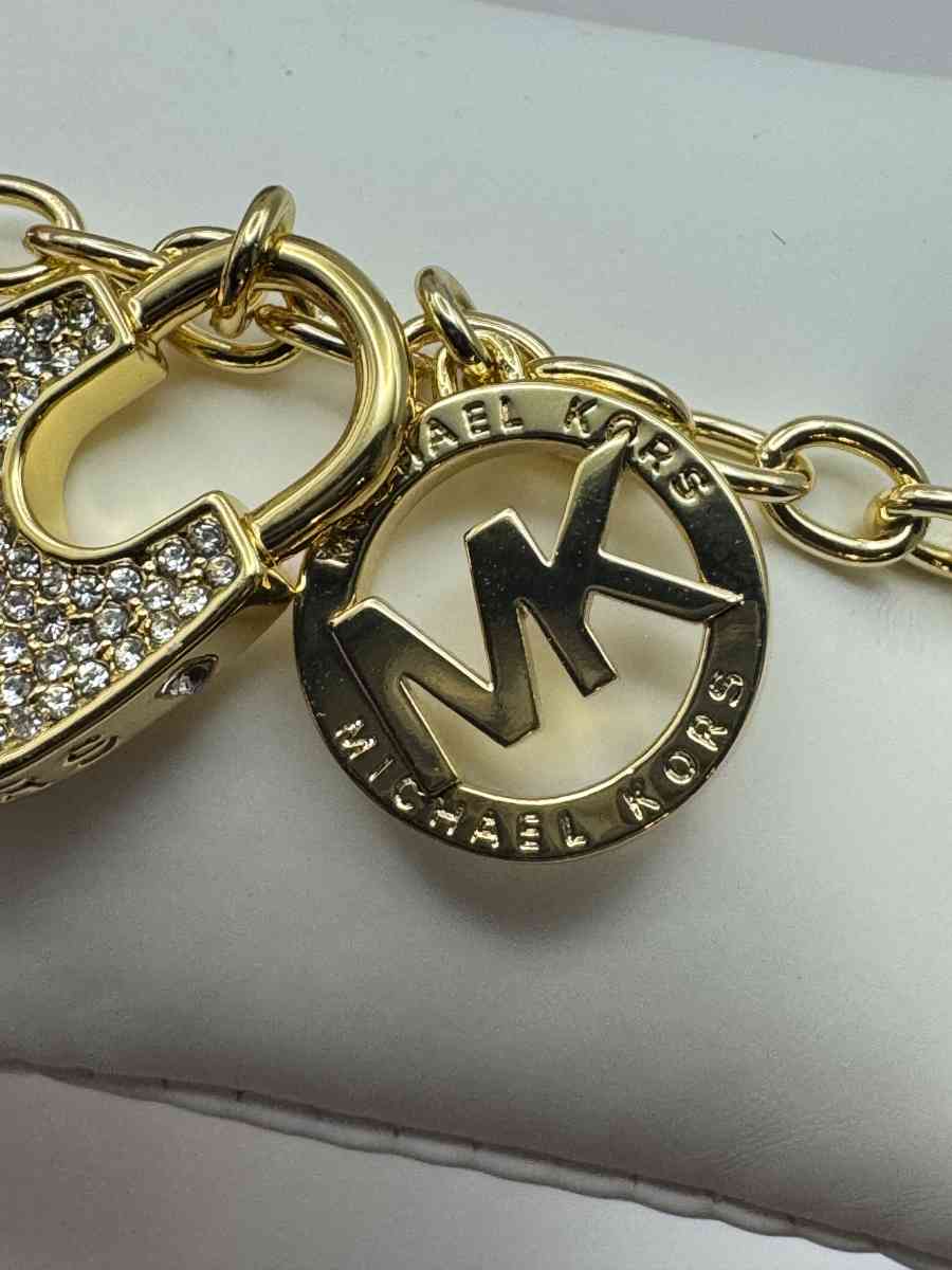 2009AIRT Michael Kors Pave Padlock Logo Chain Bracelet Goldt