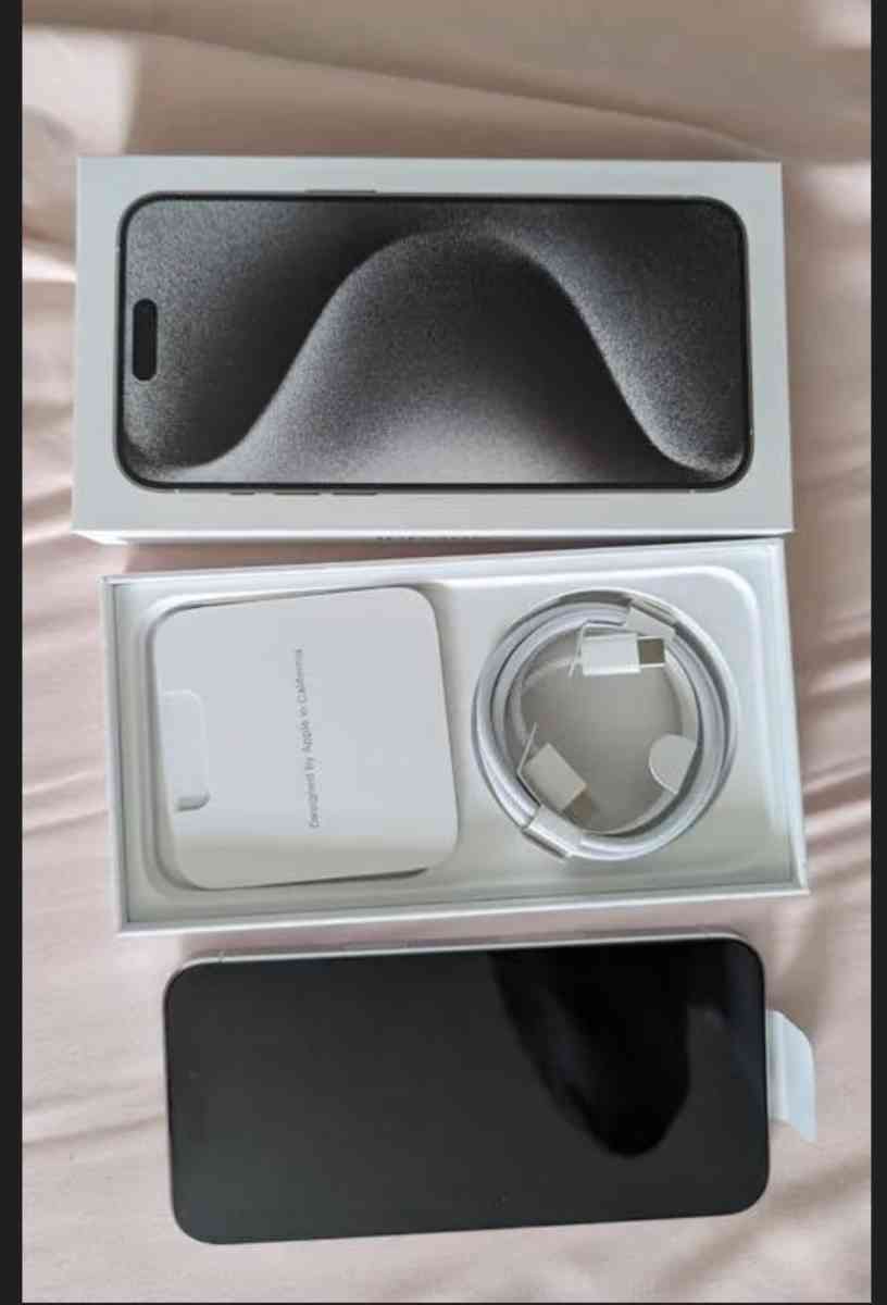 iPhone 15 pro max 1Tb