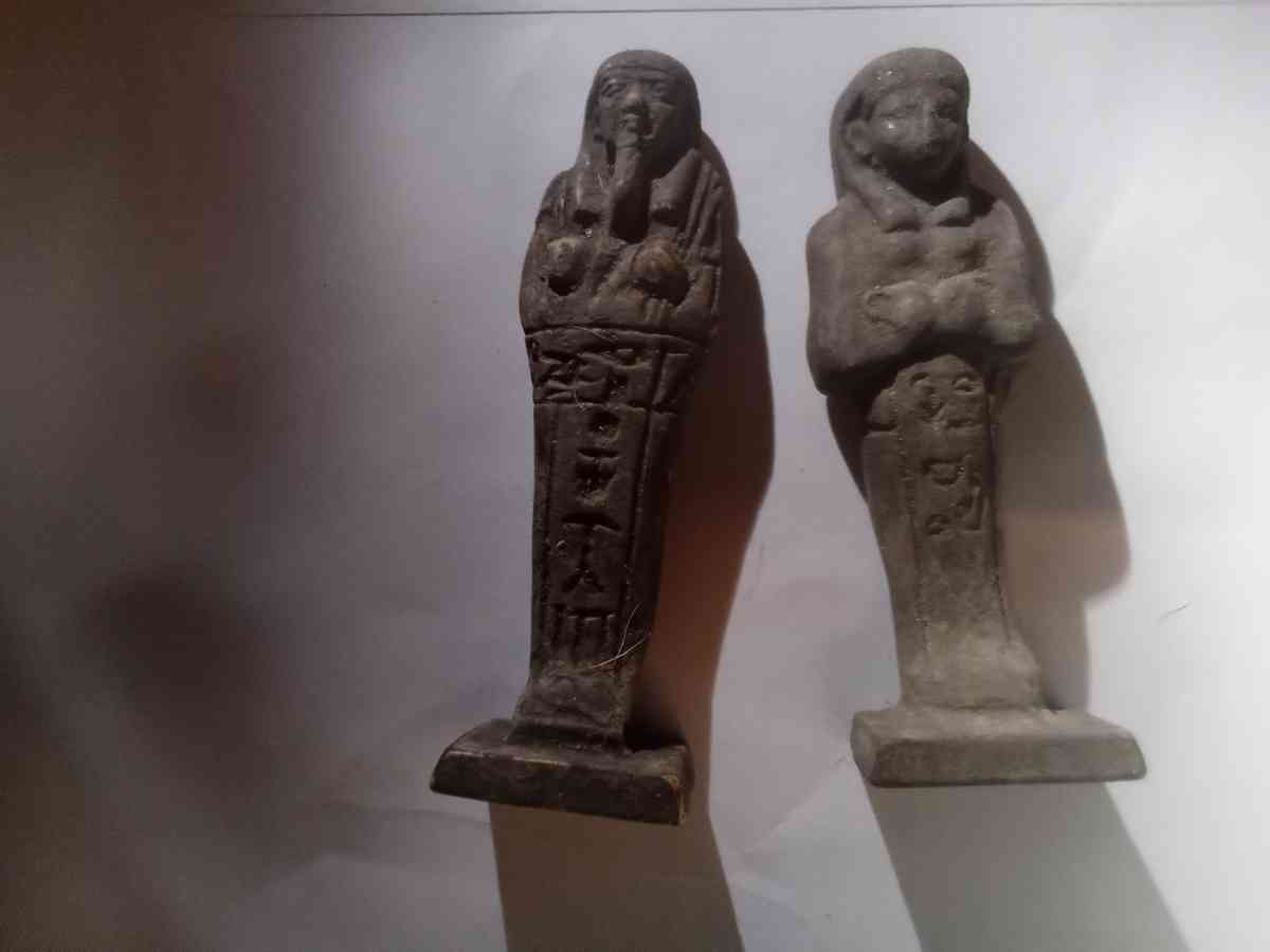 Egyptian statues 26th dynasty