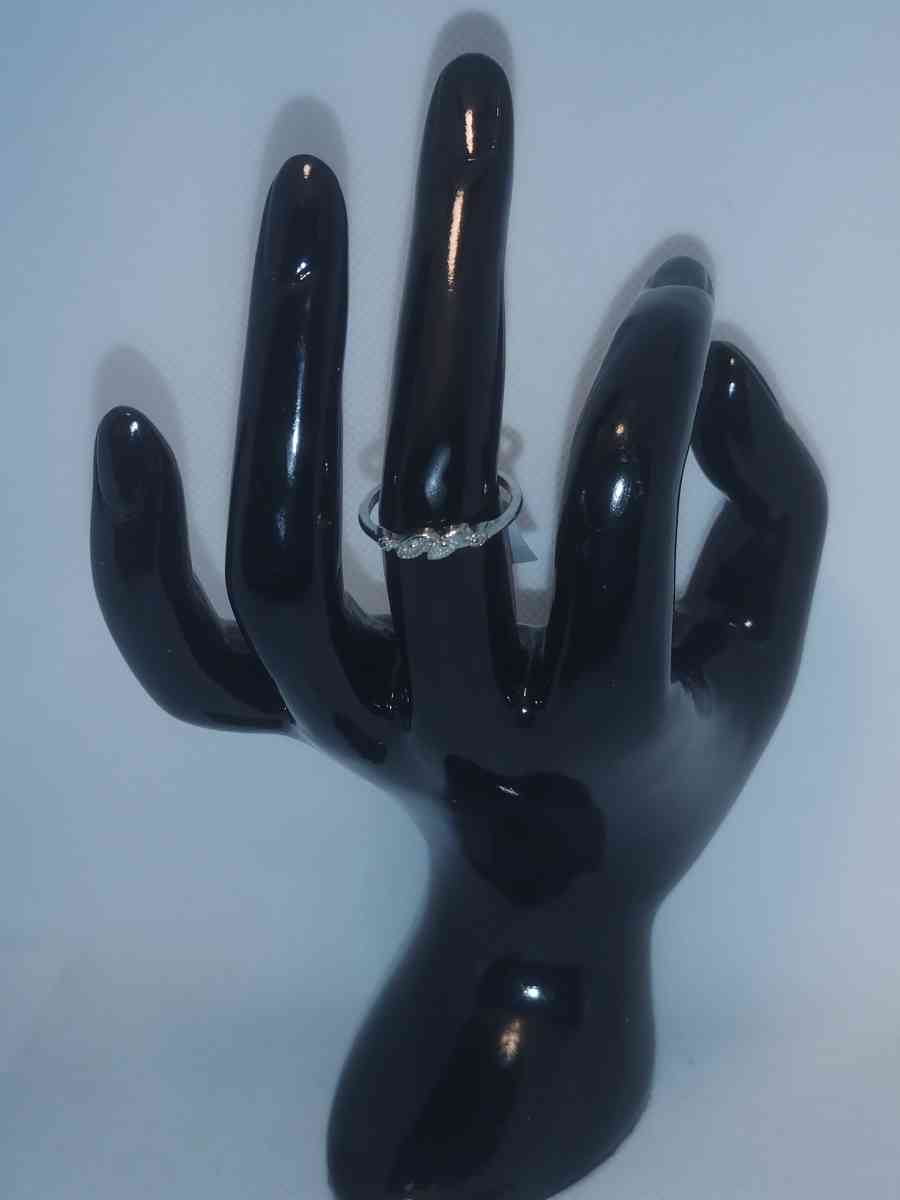 Leaf Design Silver Ring GA