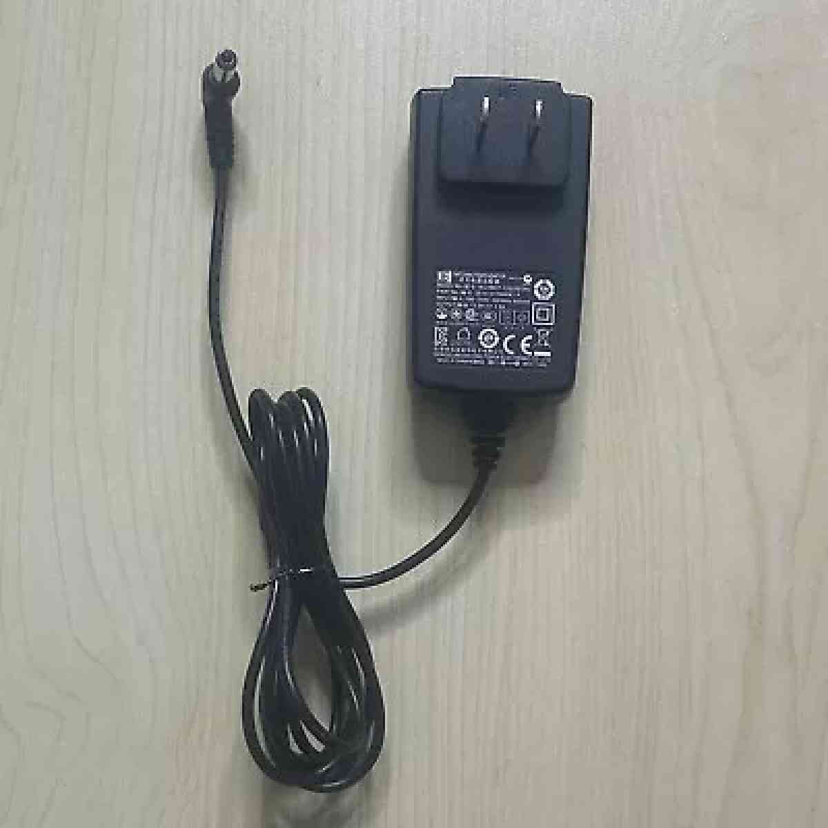 Spectra UE Switching Power Adaptor Model UE24WCP120200SPA 12