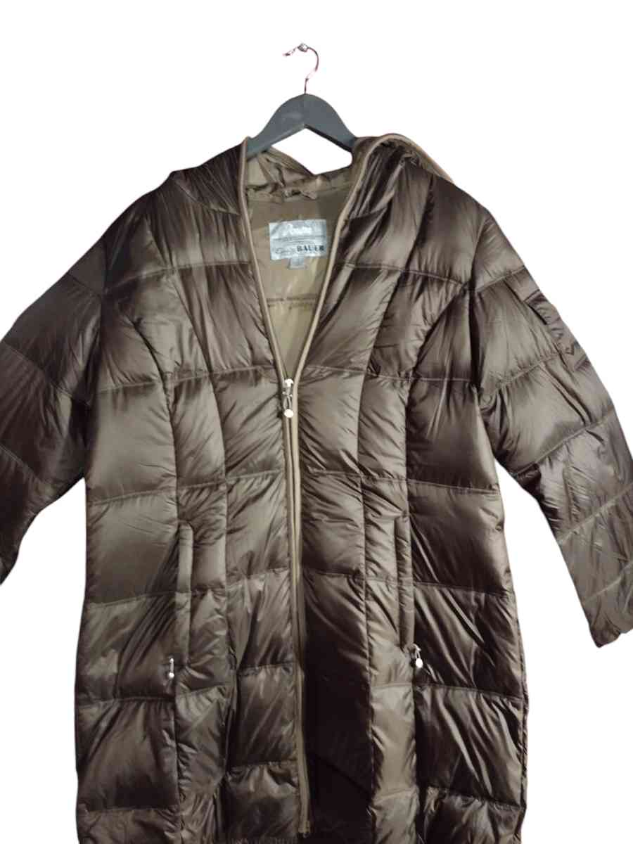 Eddie Bauer brown goose down puffer coat