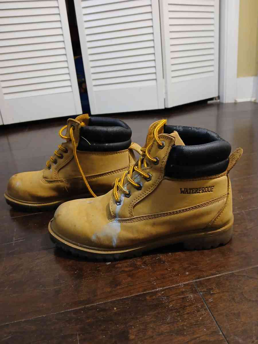 Brahma Steel Toe Waterproof Oil  Slip Resistant EH Size 8