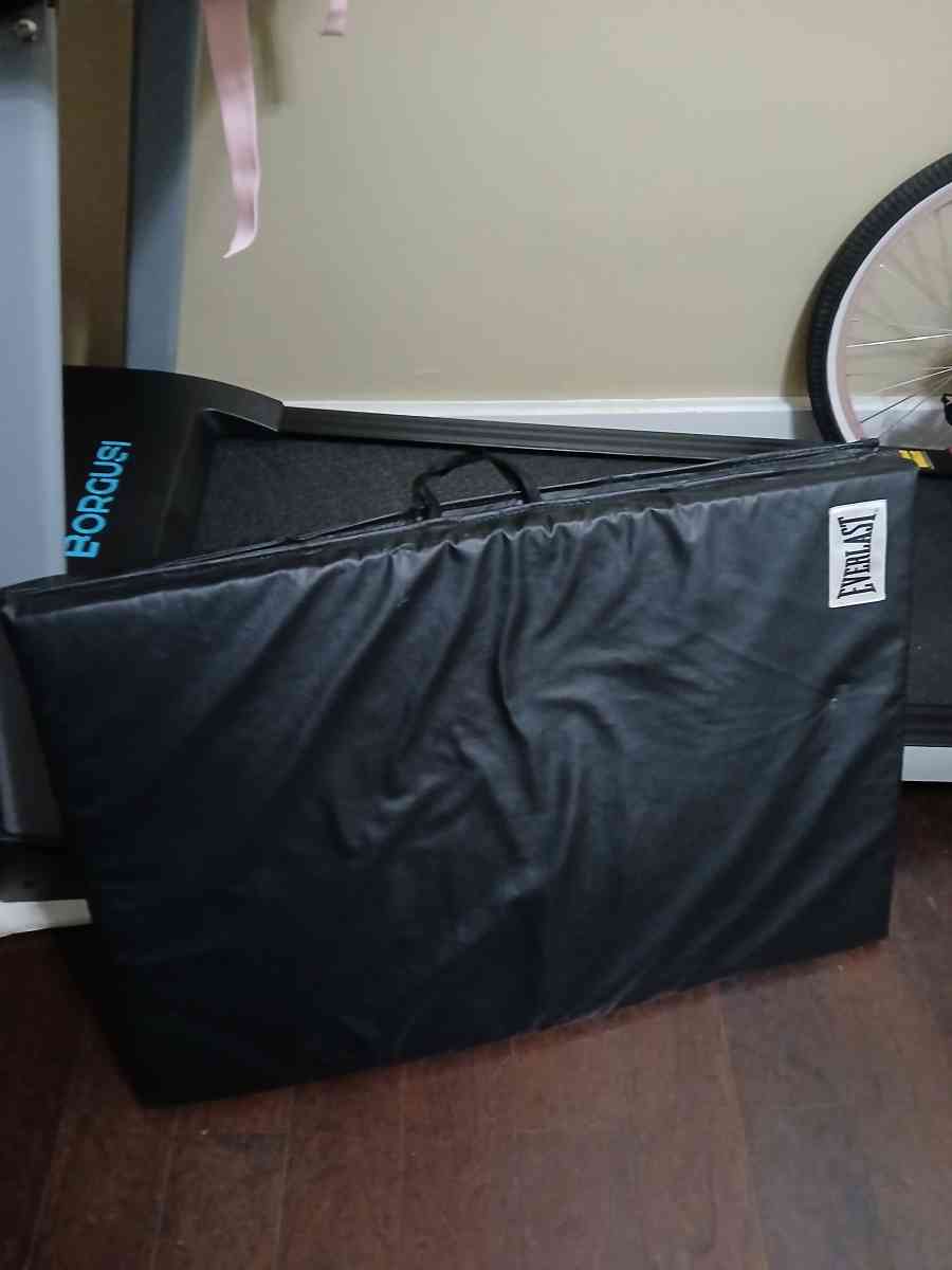 Everlast exercise mat