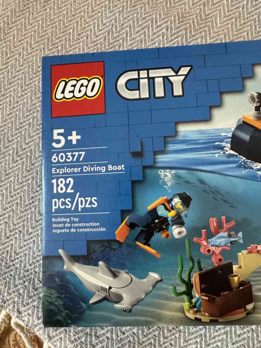2005AMTT New Lego 60377 City Explorer Diving Boat Building S