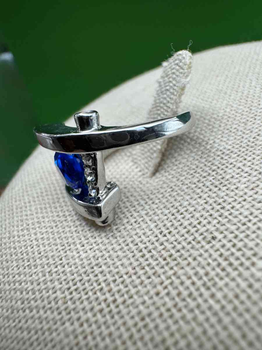 2023PTT New Beautiful  Silver Color Blue Gemstone Geometric