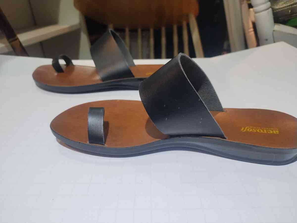Aerosoft Sandals