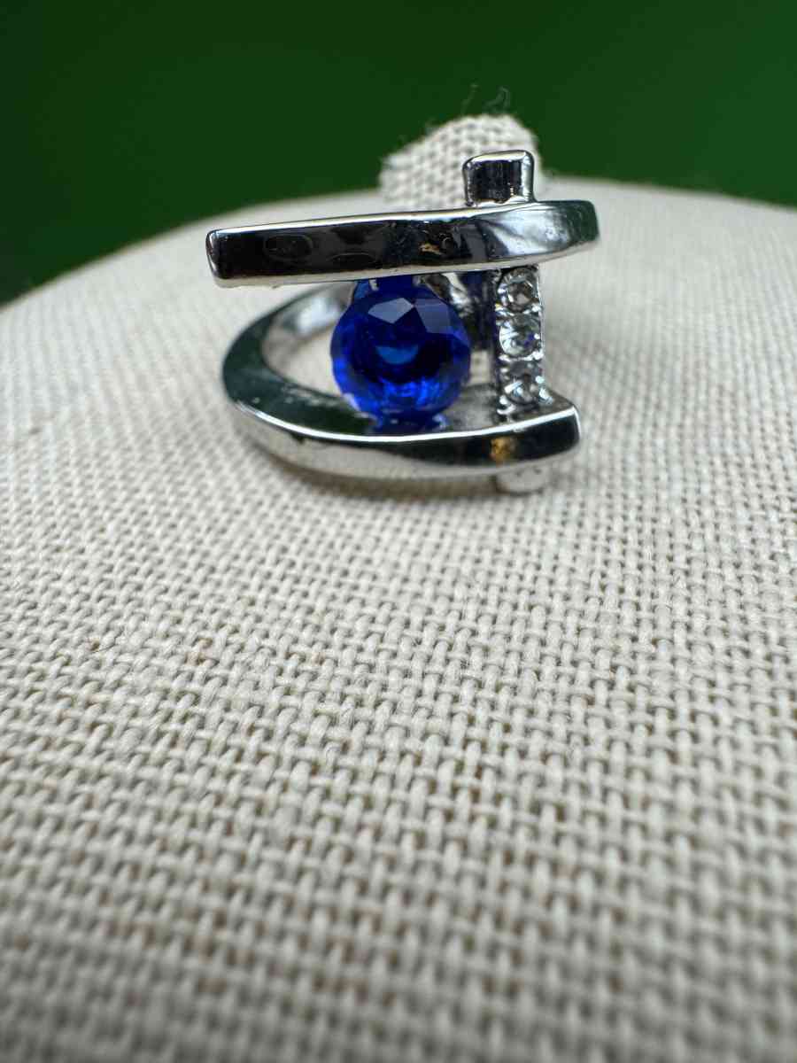 2023PTT New Beautiful  Silver Color Blue Gemstone Geometric