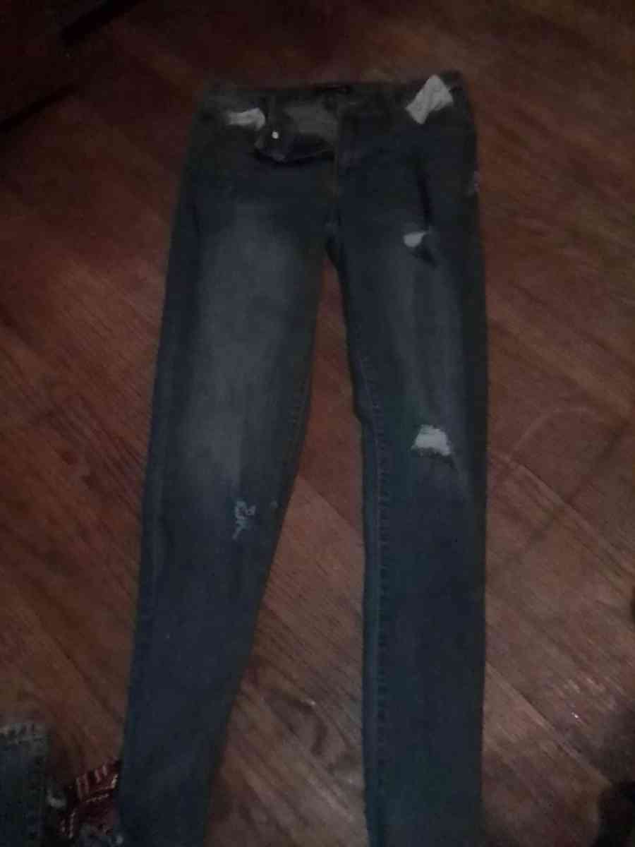 American eagle and skinny jeans for sale 25 dollars a piece