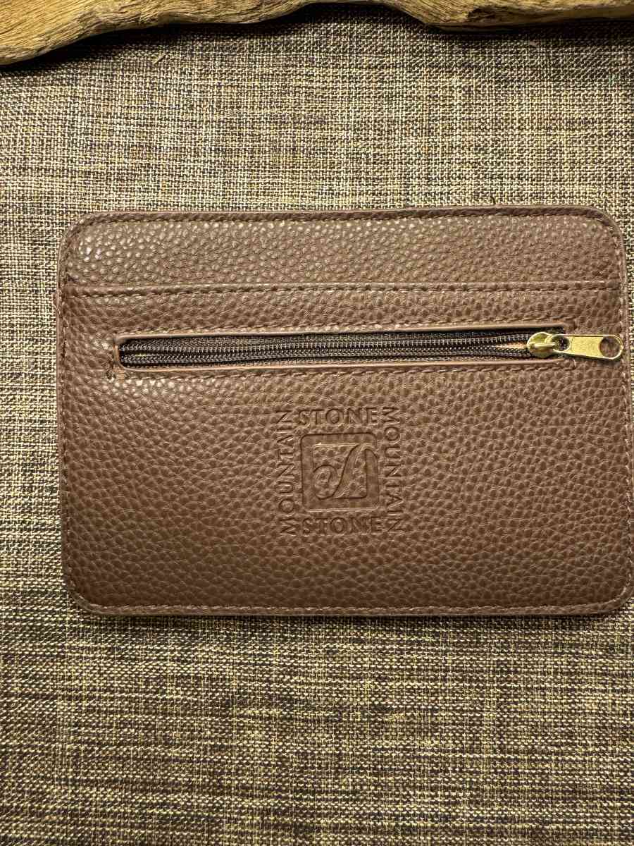 2038Stone Mountain Card Holder Brown Pebble Leather Embossed