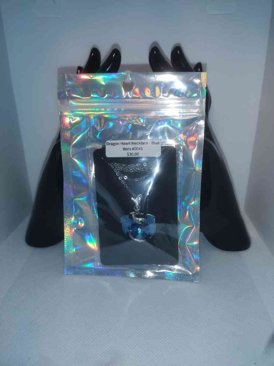 Dragon Heart Rhinestone Necklace Blue