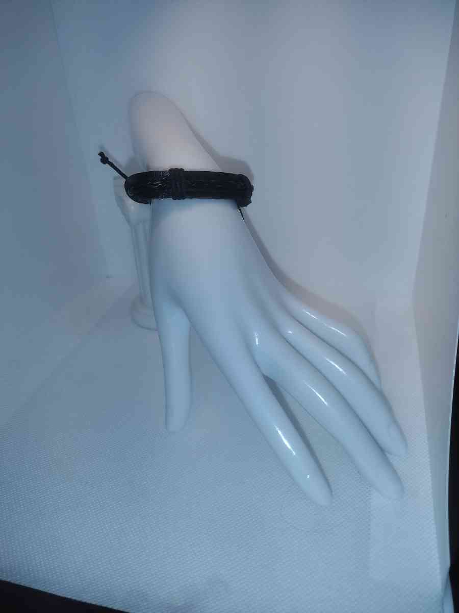 Faux Leather Bracelet braided cord black