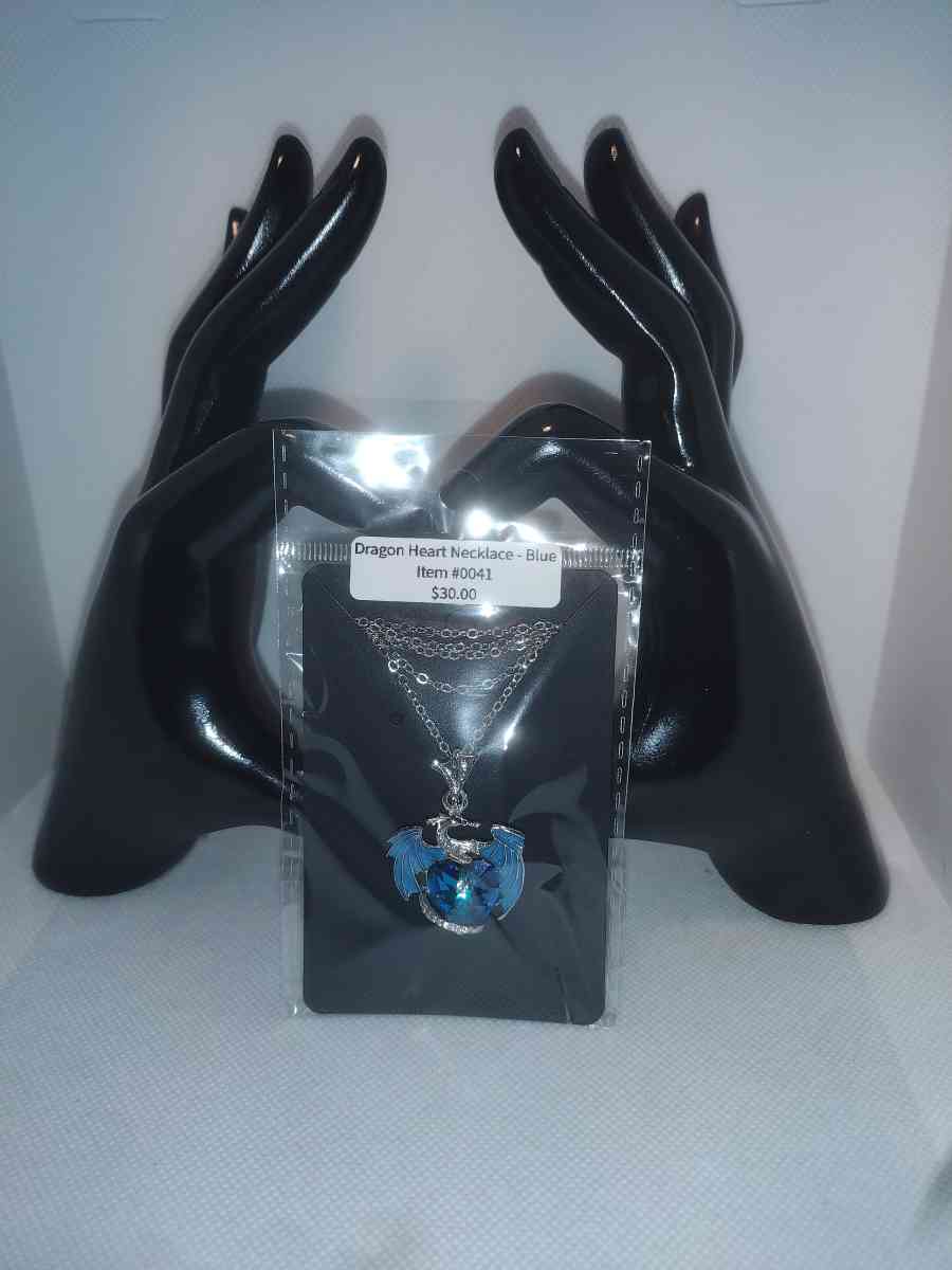 Dragon Heart Rhinestone Necklace Blue
