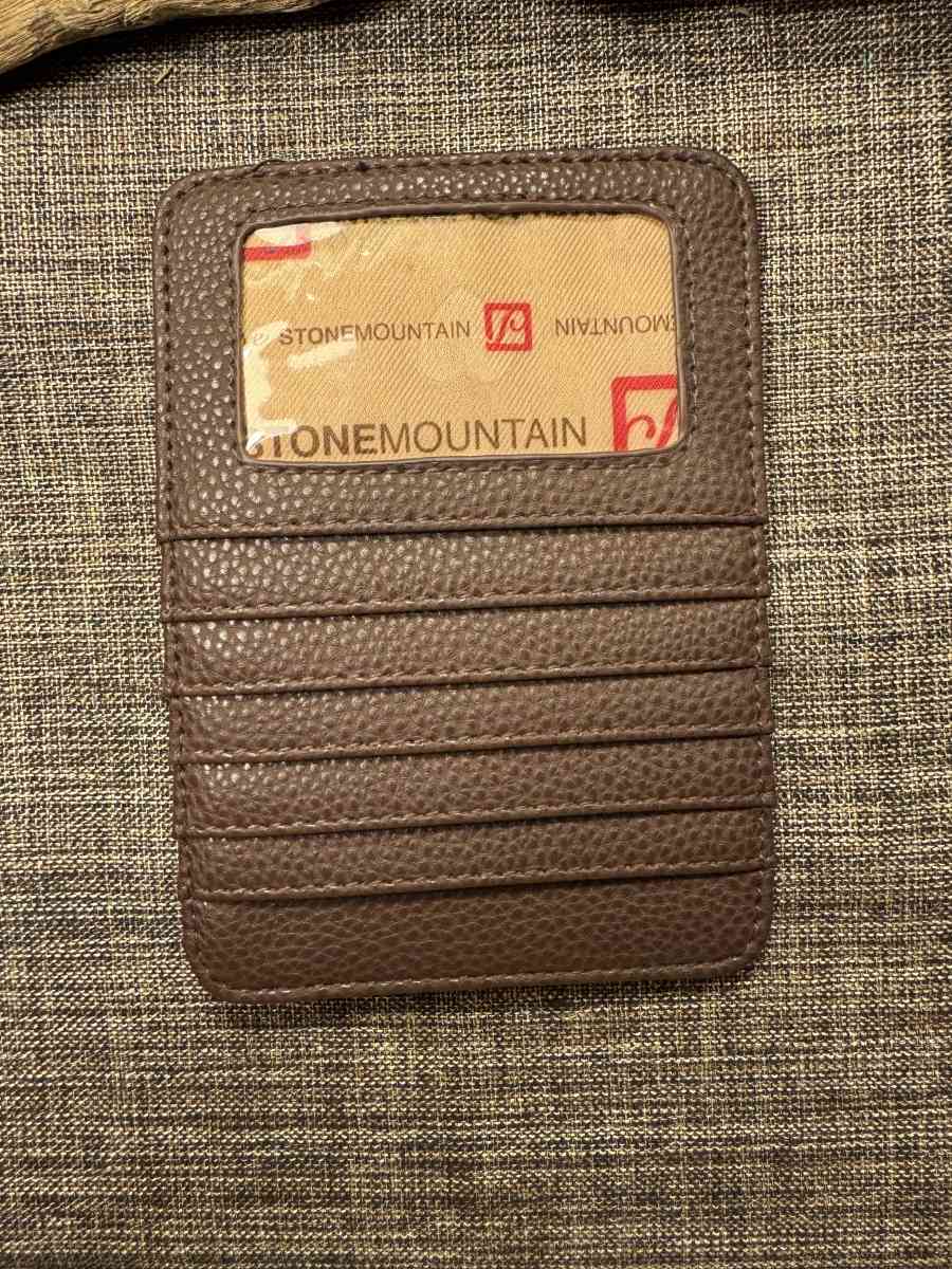 2038Stone Mountain Card Holder Brown Pebble Leather Embossed