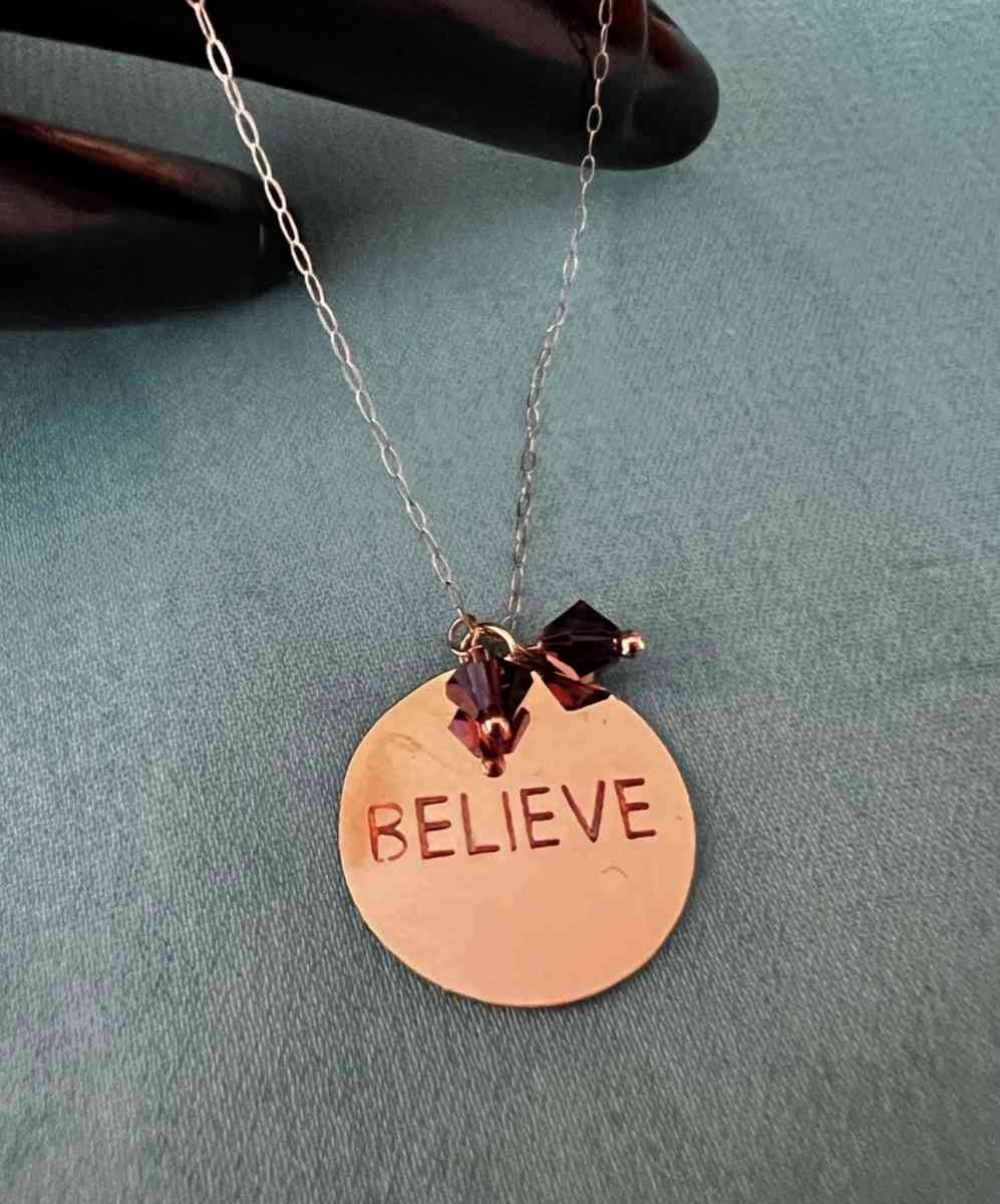 10K Gold Believe Pendant Necklace With Quartz
