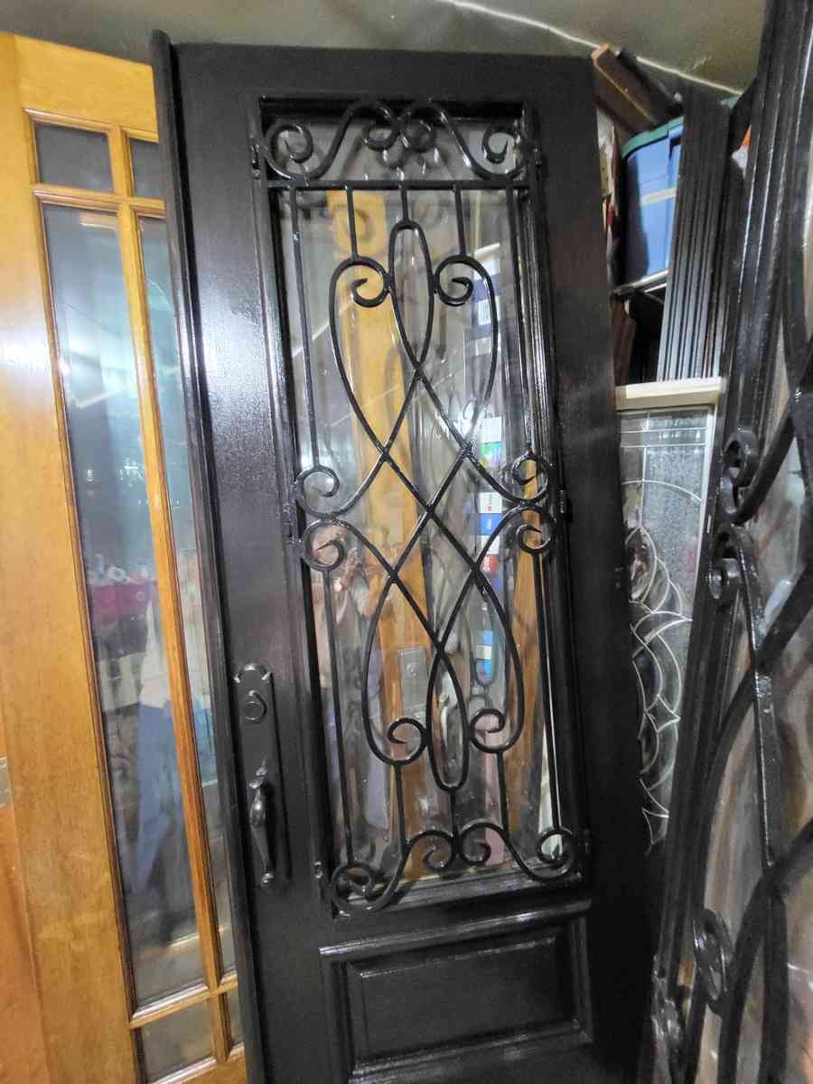 beautiful Mahogany Solid good front doble door 72x95