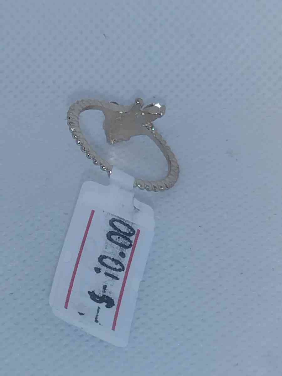 White Grape Chic Rhinestone Ring