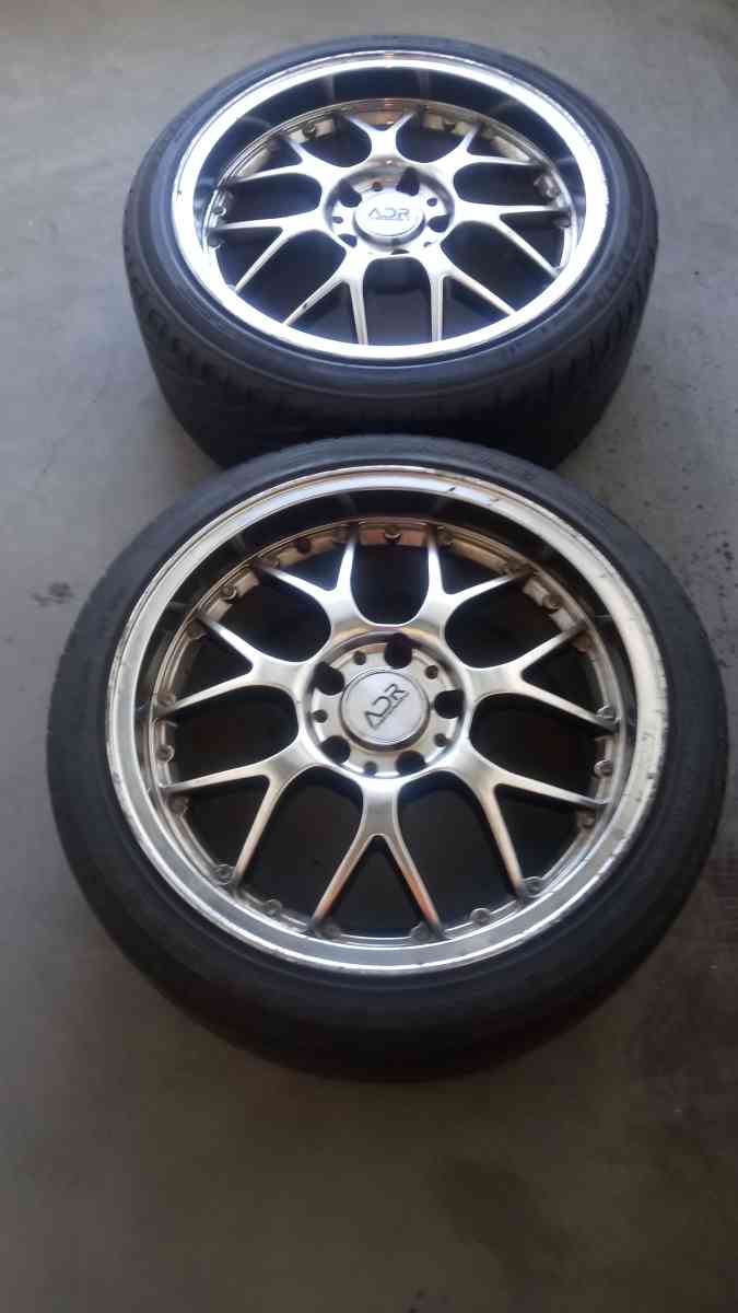the 2 tires rims R18 sport