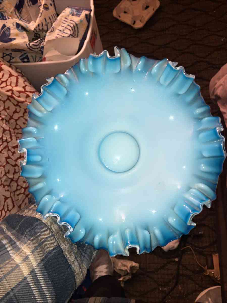 Fenton blue crest ruffled edge bowl