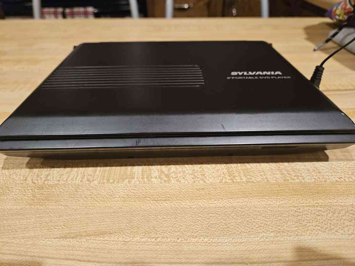 Sylvania 9 Portable DVD Player