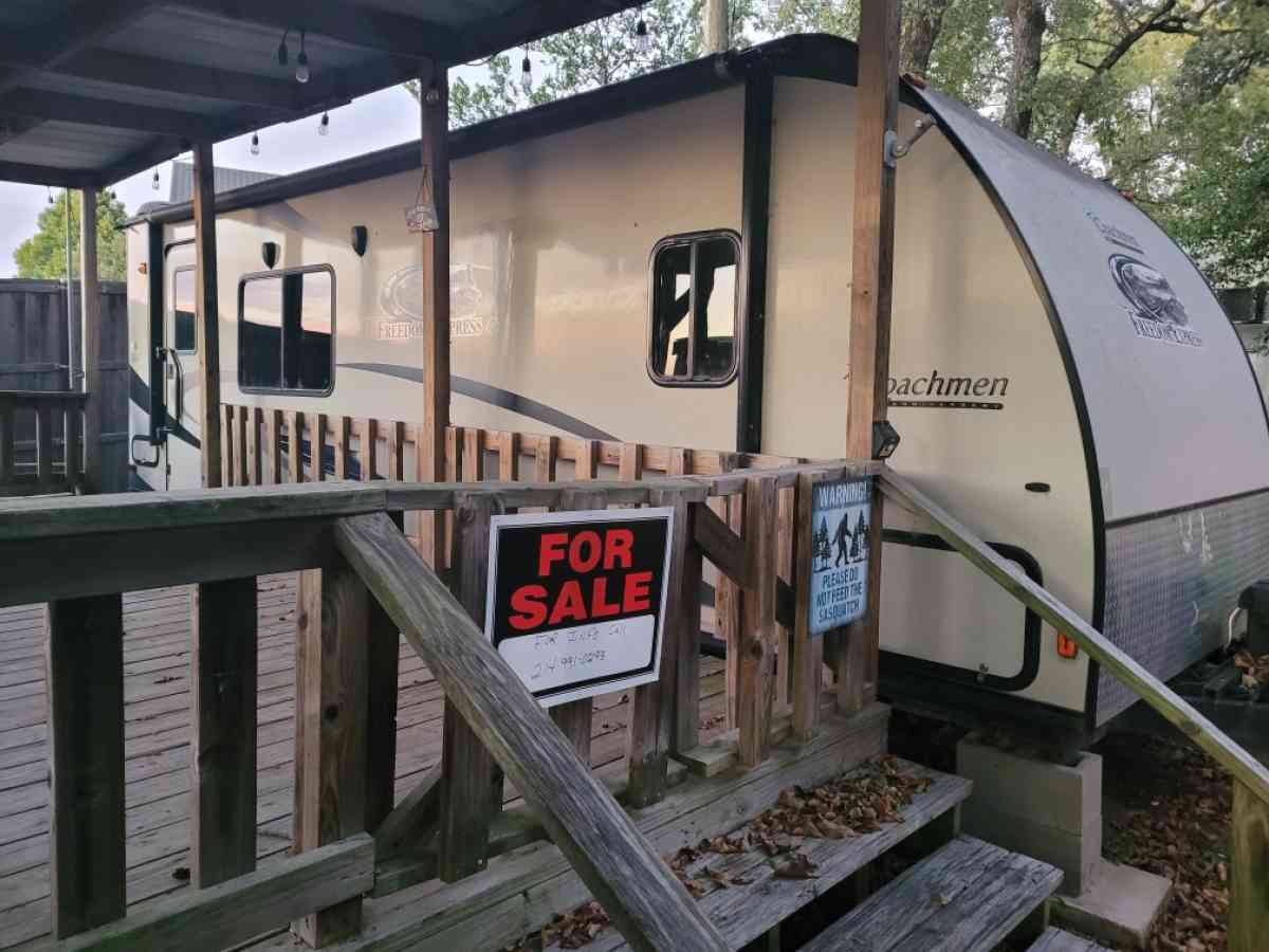 2014 Coachman Freedom Express 246rks RV