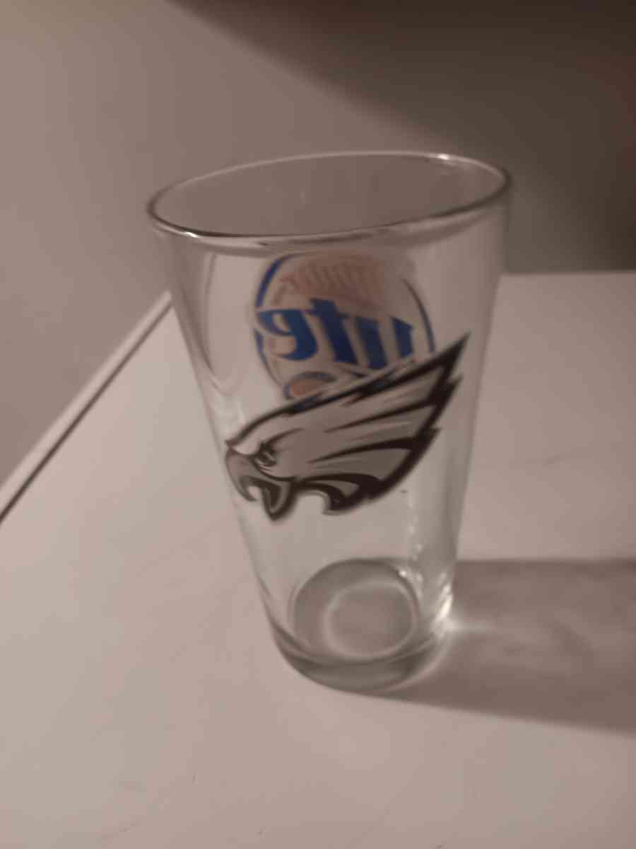 nfl Philadelphia eagles glass cup Miller lite